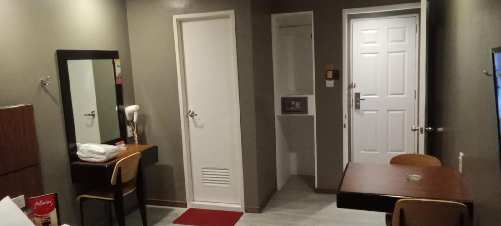 Hotel Sogo Buendia Pasay Extérieur photo