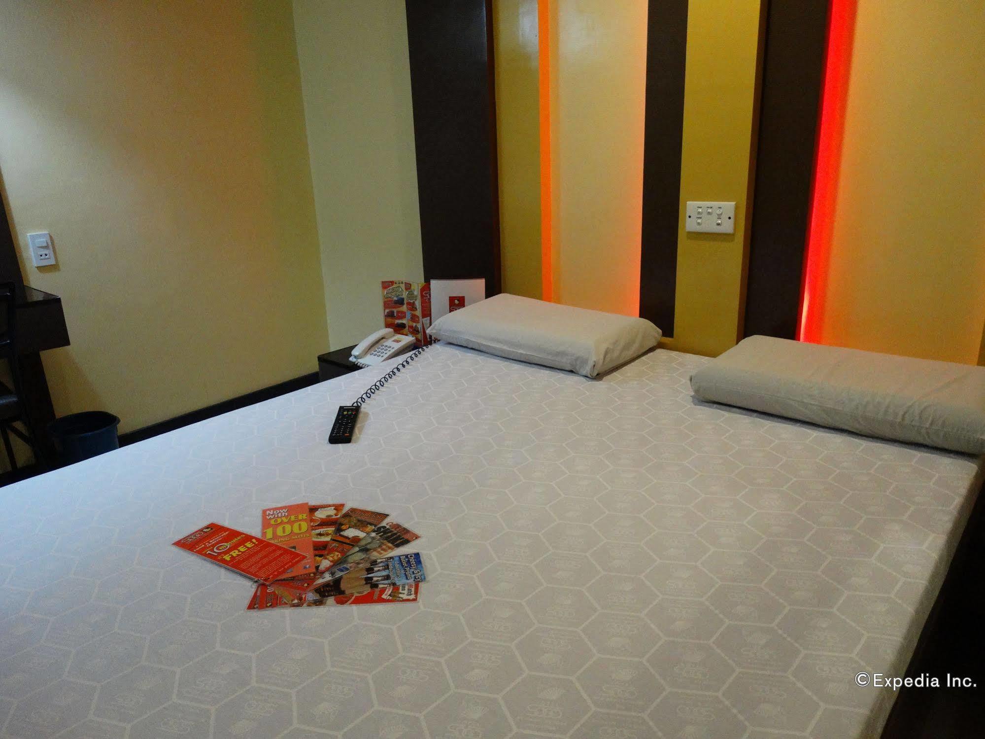 Hotel Sogo Buendia Pasay Extérieur photo