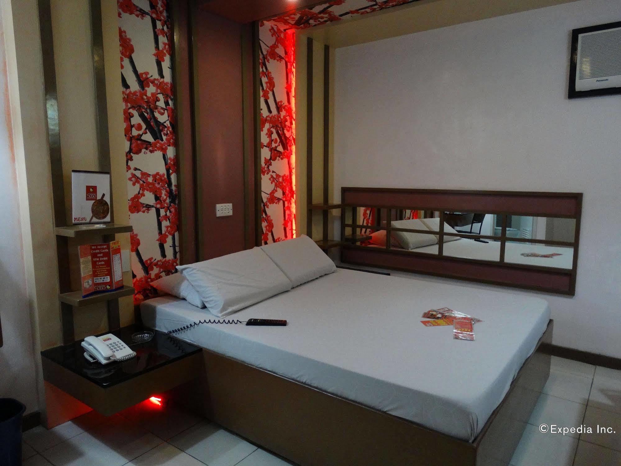 Hotel Sogo Buendia Pasay Extérieur photo
