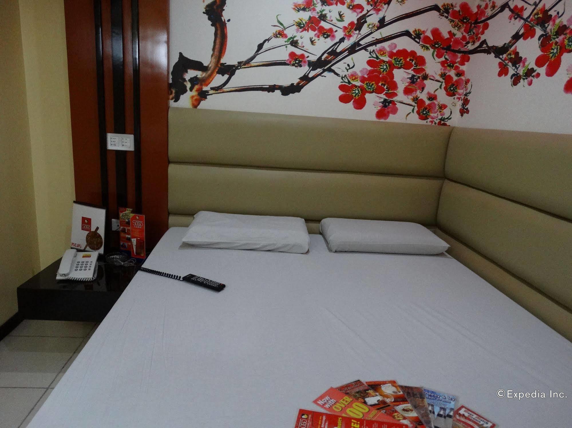 Hotel Sogo Buendia Pasay Extérieur photo